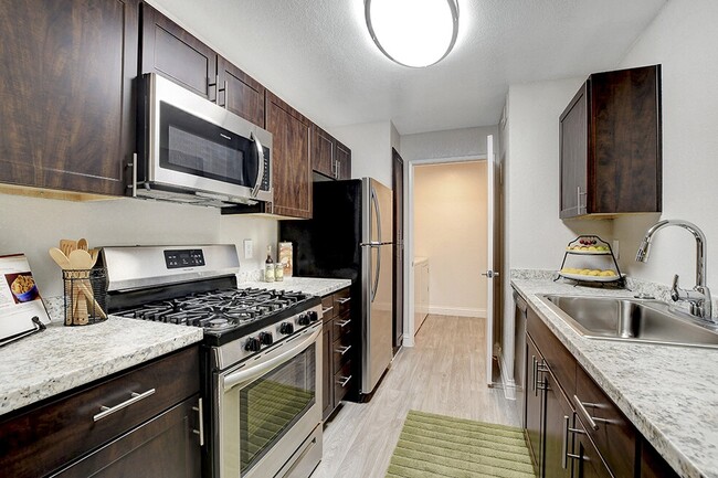 Photo - Eagle Trace Apartments