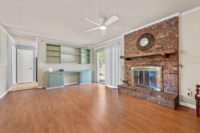 Photo - 79 Shoshoni Dr