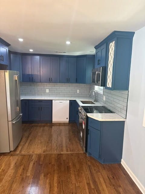 Photo - 331 Simca St SE