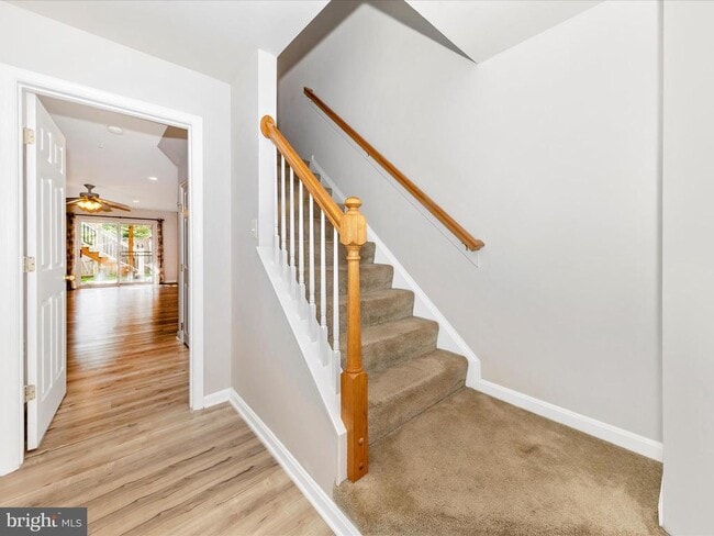 Photo - 2103 Paxton Terrace