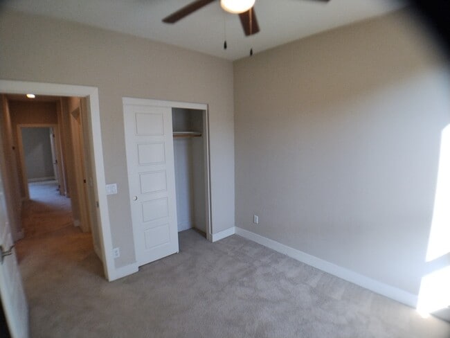 139 W Live Oak Ave Unit D