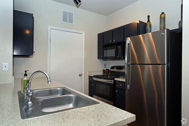 575SF_1BR_Kitchen