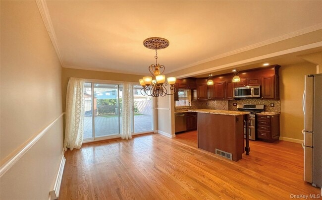 Photo - 166-66 22nd Ave