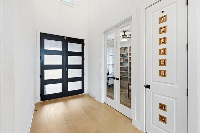 Photo - 1006 Scarlet Sage Dr