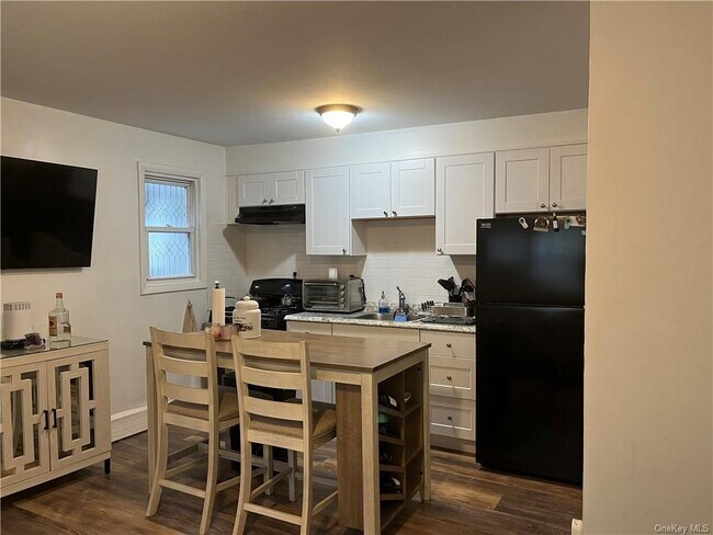 Photo - 431 Parkview Ave