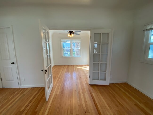 Photo - 2445 Custer Ave