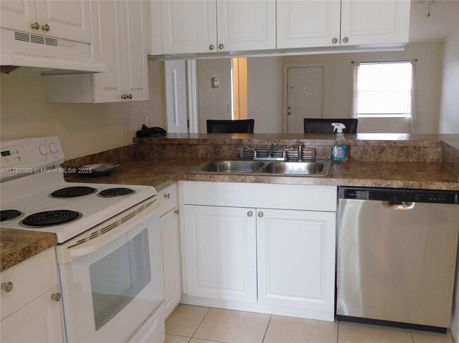 Photo - 508 SE 7th St Unit 108