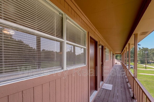 Photo - 120 McAdams Ln Unit J