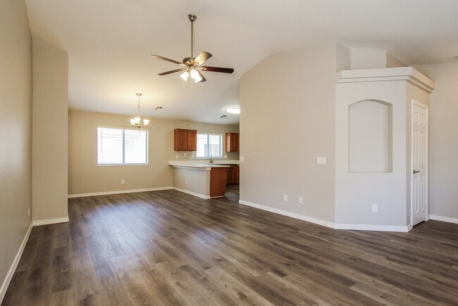 23257 W Cocopah St
