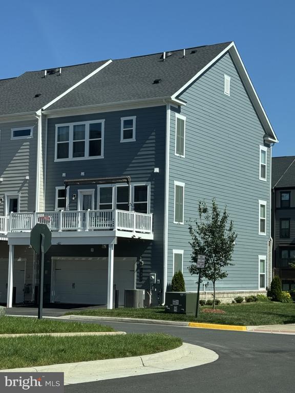 Photo - 1680 Dunnington Pl