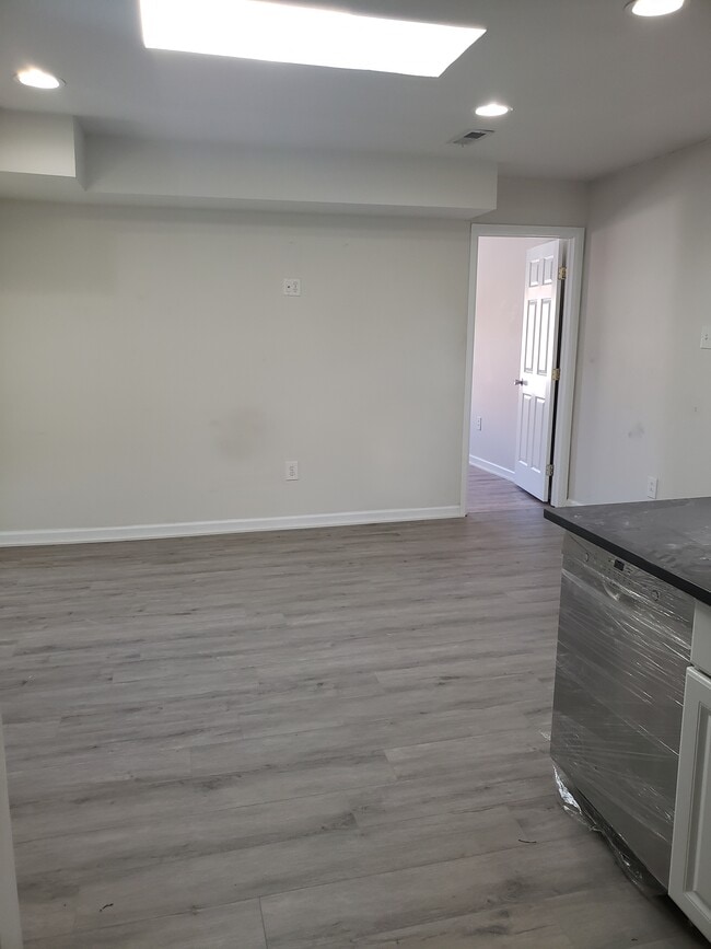 Building Photo - 1322 N 17th St Unit 2