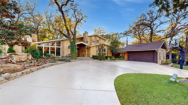 2821 Dove Pond Dr