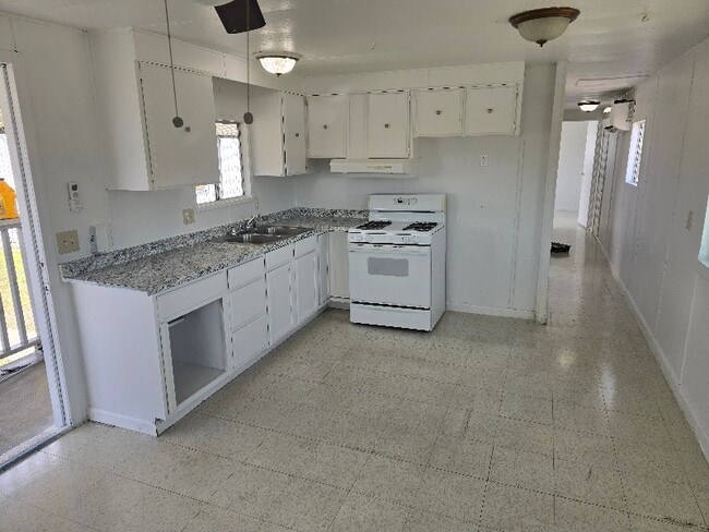 Photo - 2065 Atwater Blvd House