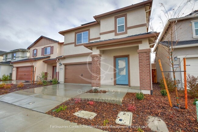 Photo - 3 bedroom, 2.5 bathroom, 2 car garage - Twelve Bridges - Lincoln