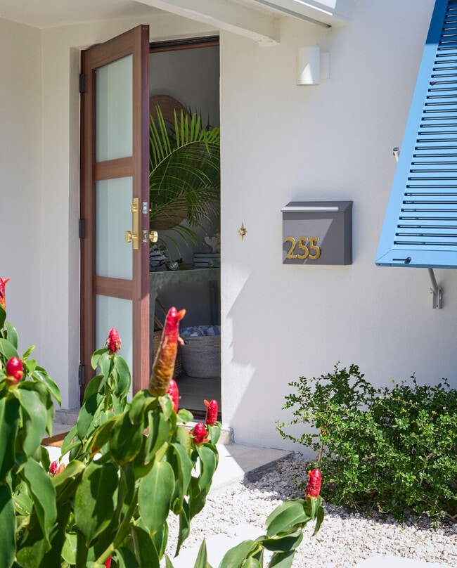 Photo - 255 Cortez Rd