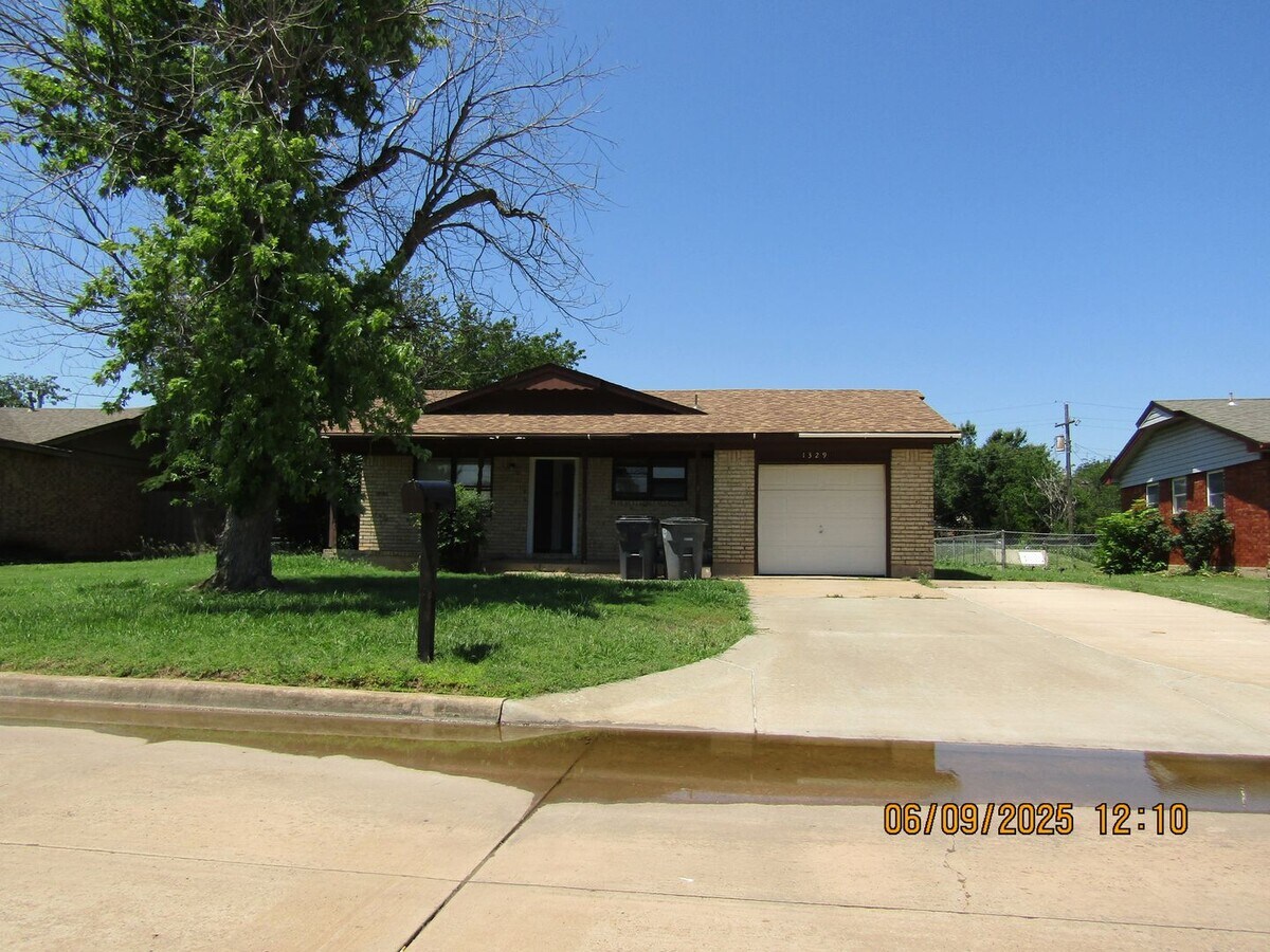 Very nice home located in the Park Lane ar... - Very nice home located in the Park Lane ar...