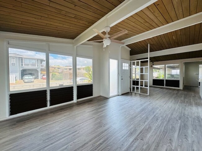 Photo - 3 Bedroom, 2 Bathroom with Carport (Pearl ...