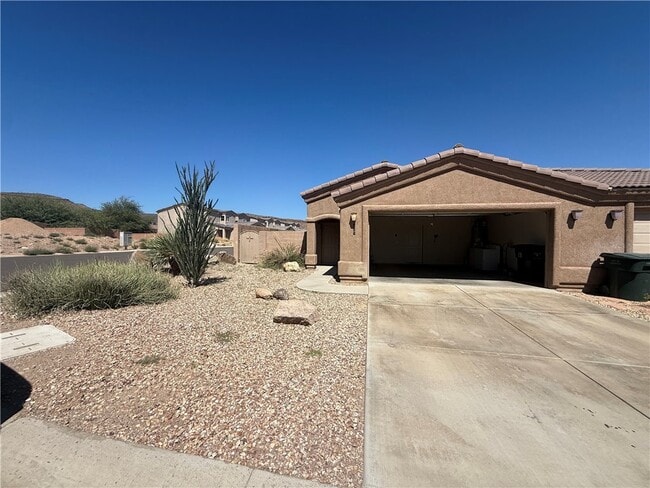 Building Photo - 685 Vista Grande Dr Rental