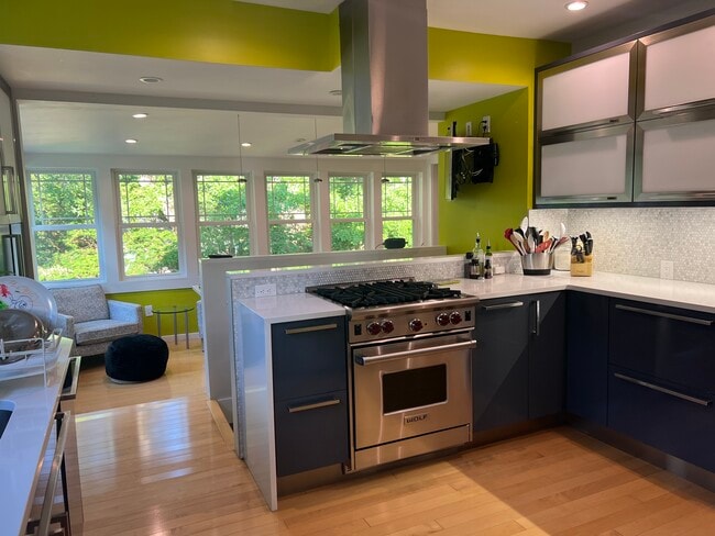 Photo - 120 Larch Rd