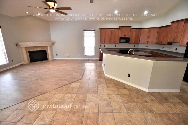 Photo - 1260 Harbour Town Dr