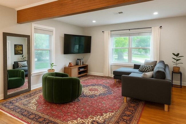 Photo - 5205 Buffalo Pass