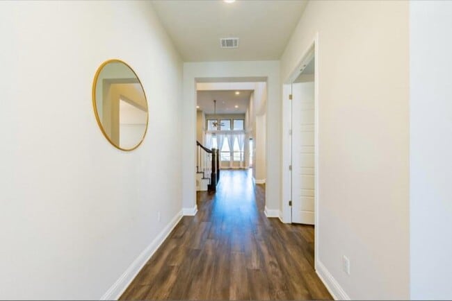 Photo - 4003 Logan Ridge Dr