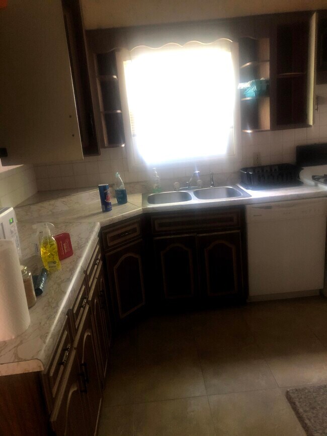 Photo - 7 Seminary Ave