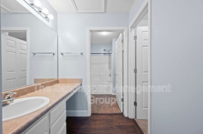 Photo - 1320 Pinnacle Ln