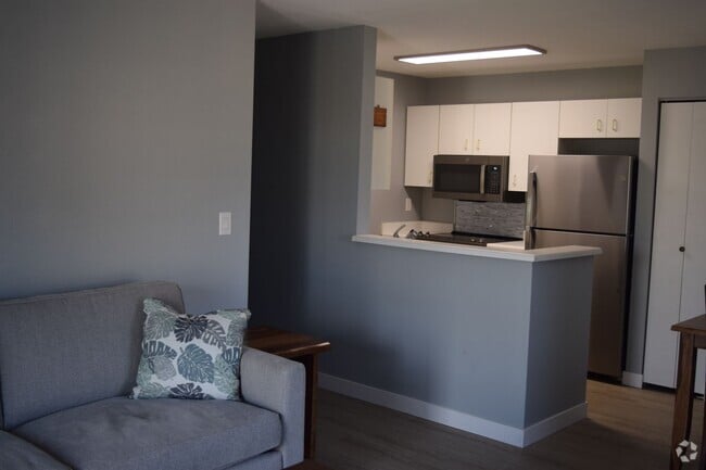 Building Photo - Southpointe - Upstairs 2 bedroom 1.5 bath ... Rental