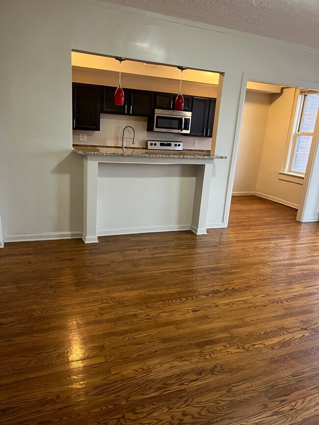 Kitchen Bar