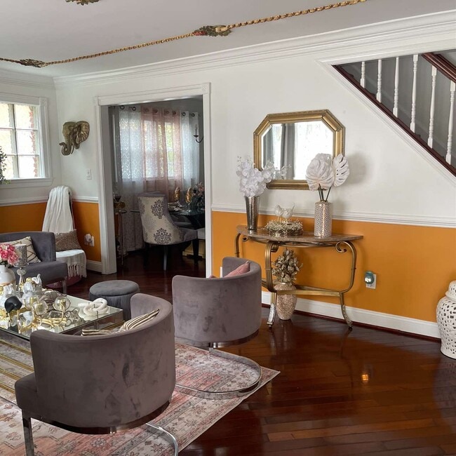 Photo - 6308 Joslyn Pl