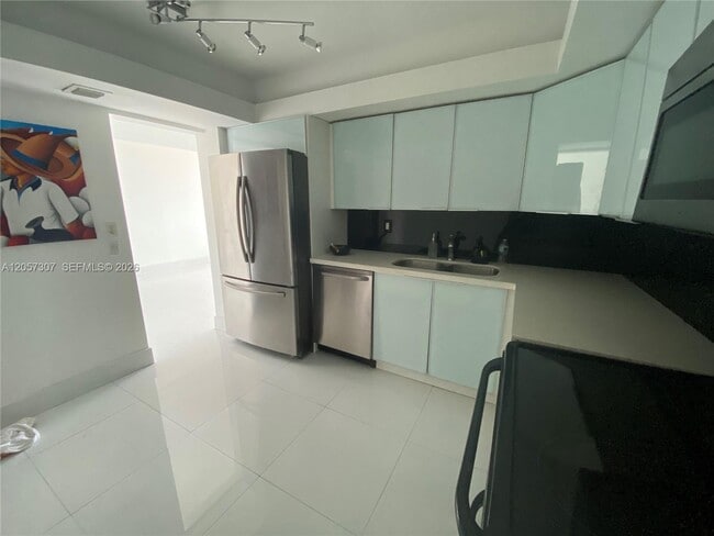 Photo - 2780 NE 183rd St Unit 909