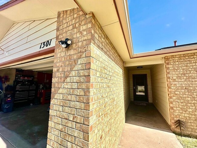 Photo - Welcome to this 3 BD, 2 Bth home situated on a corner lot!!