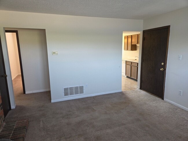 306 W Southampton Dr Unit 1