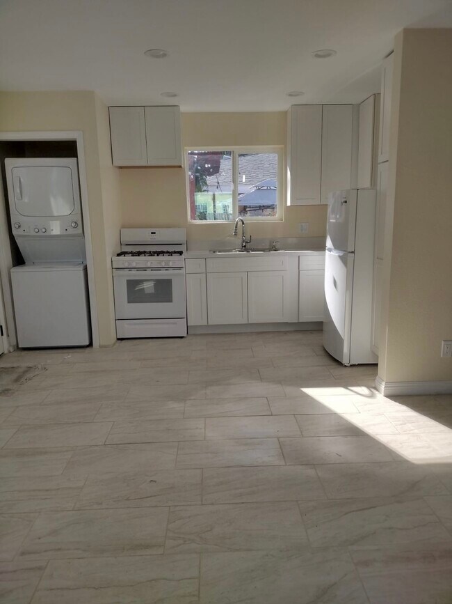 248 N Virginia Ave Unit 2