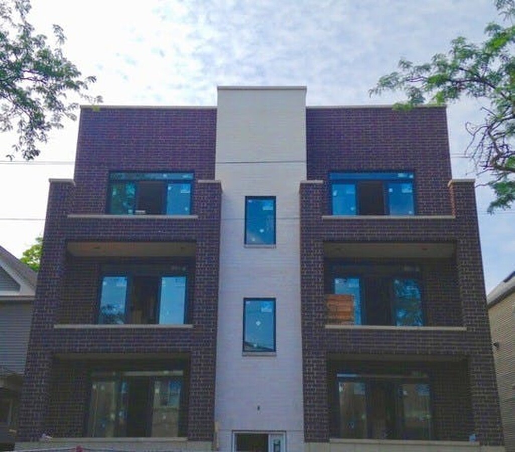 3649 W Belmont Ave, Unit 2E, Chicago, IL 60618 - 739 W Belmont Ave Apartment Unit 2E