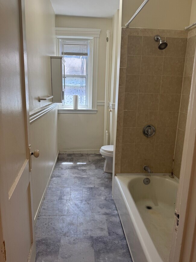 380 Riverway Unit 3