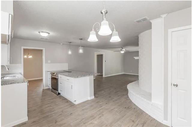 Photo - 3702 W Rochelle Rd