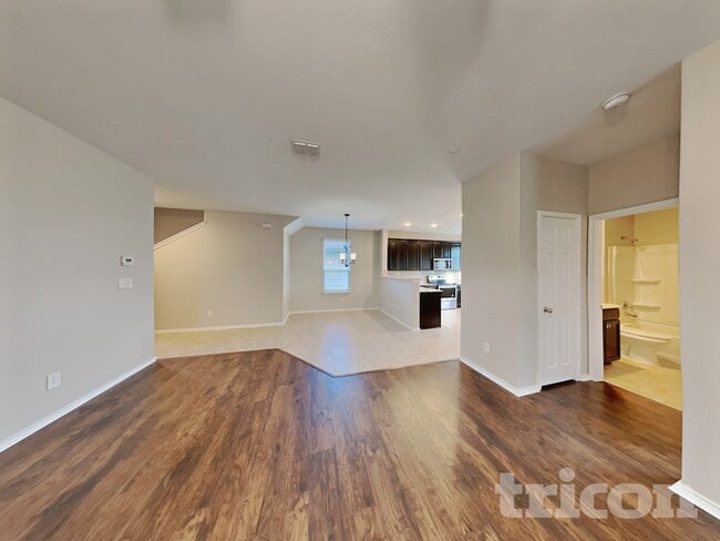 Photo - 10355 Dunlap