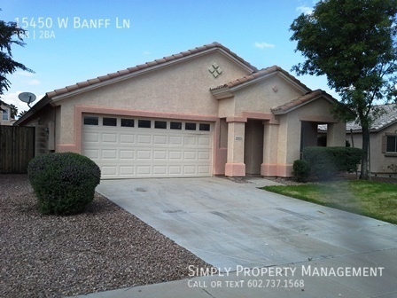 Spacious 3 Bedroom 2 Bathroom Home with Pool! - Spacious 3 Bedroom 2 Bathroom Home with Pool!