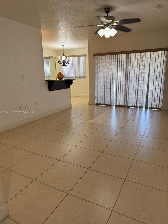 Photo - 20830 SW 87th Ave Unidad 102