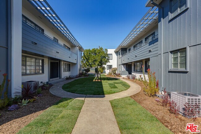 Photo - 4102 Country Club Dr