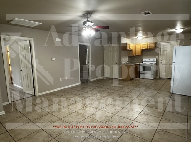 Photo - 1136 N Ash St