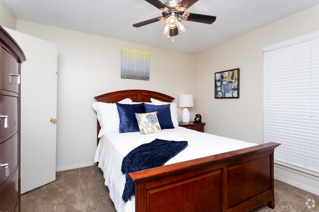 2HAB, 2BA - 909 ft² - Aspen Apartments