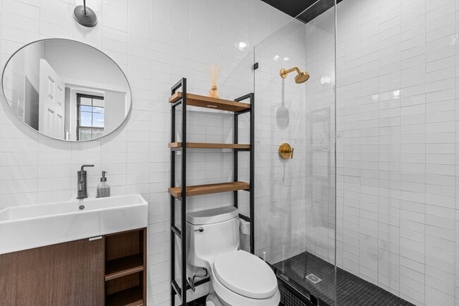 Photo - 21 Linden St Unidad 310