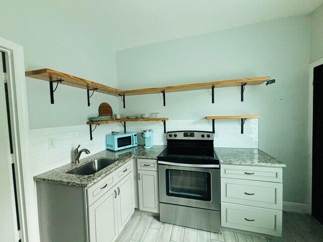 Photo - 1036 Francis St