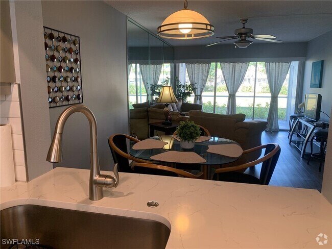 Building Photo - 1624 Pine Valley Dr Unit 105 Rental