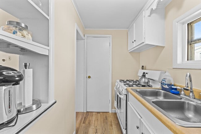 Photo - 9 Lafountain St Unidad 11 Lafountain Street