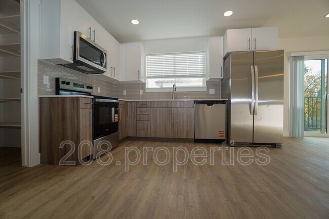 Photo - 4632 N Iota Ln