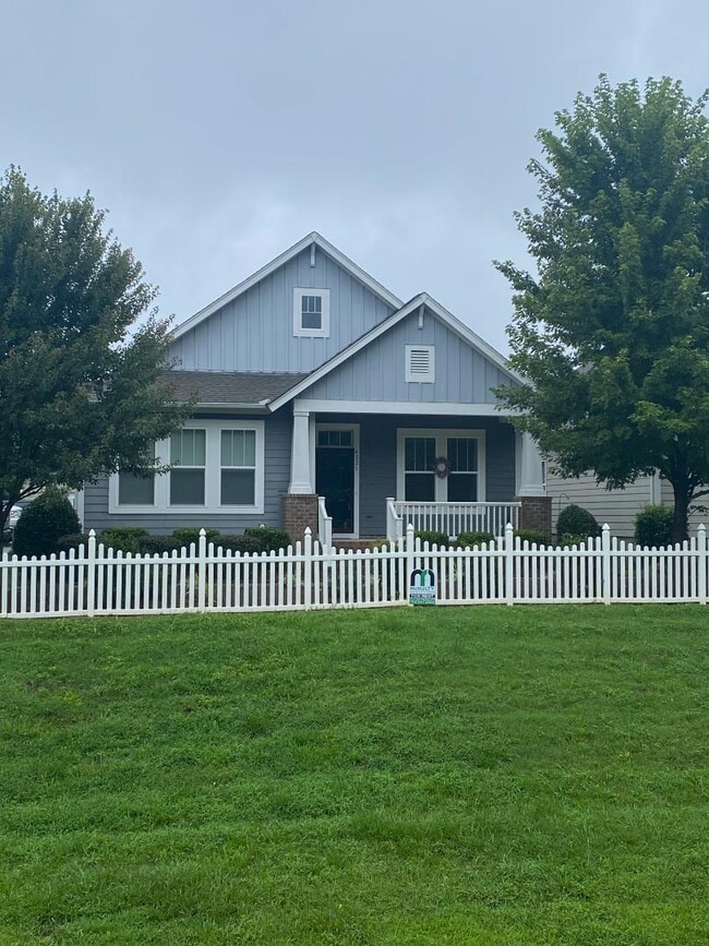 Photo - 4221 Courtly Ln